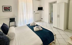 Suite 84 Holiday Home A Pochi Minuti Dalla Stazione
